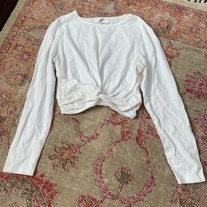 White twist top